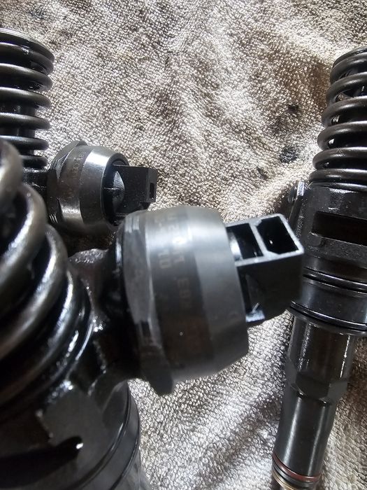 Injector Injectoare  038130073AJ (BC) 1.9 TDI Volkswagen PASSAT B5.5 2