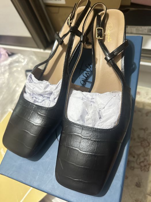 Женская обувь