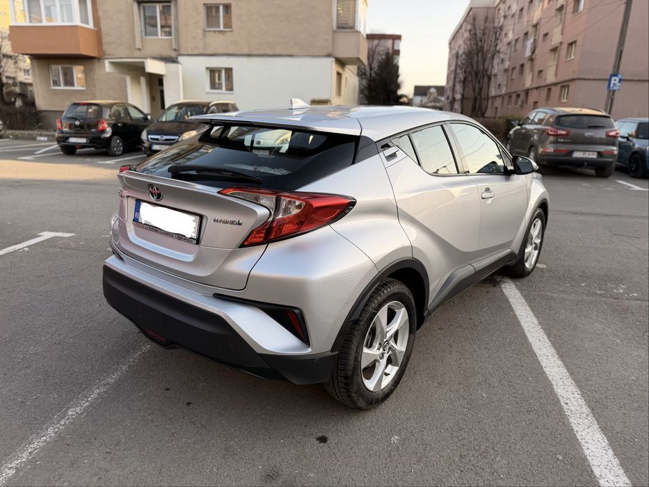 Toyota CH-R Hybrid