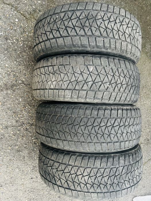 Резина зимняя Bridgestone