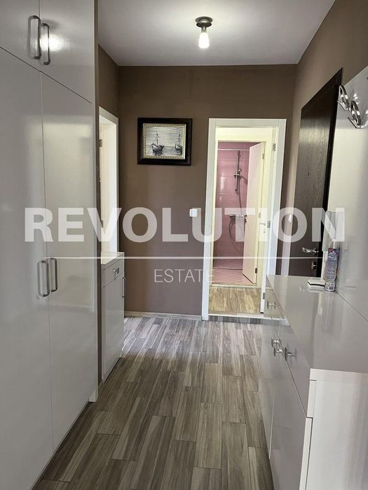 Дава се под наем Тристаен апартамент в Варна, Възраждане 2 - 87 кв.м за 550 € - Снимка #7