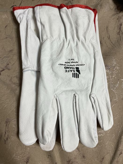 Кожанные перчатки