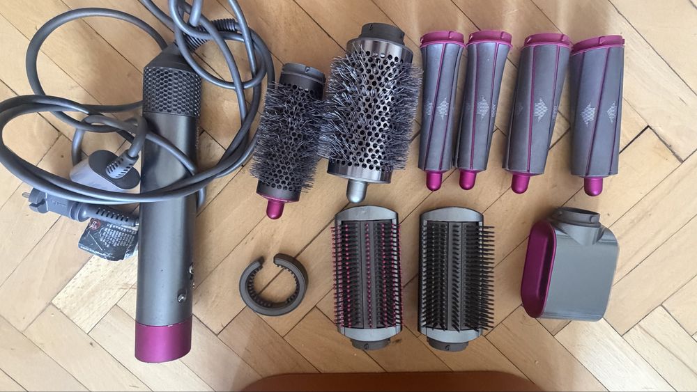 Perie de par Dyson