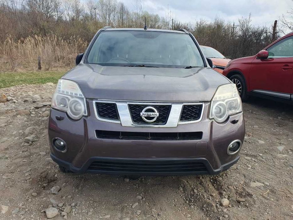 Dezmembrez  Nissan X-Trail 2.0 d  2011