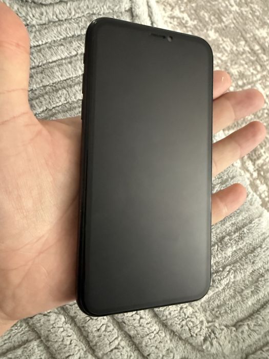 iPhone XR (black) 64GB