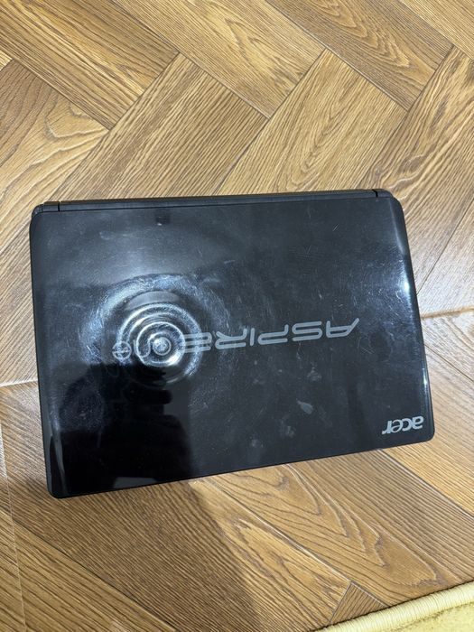 Acer aspire one D257