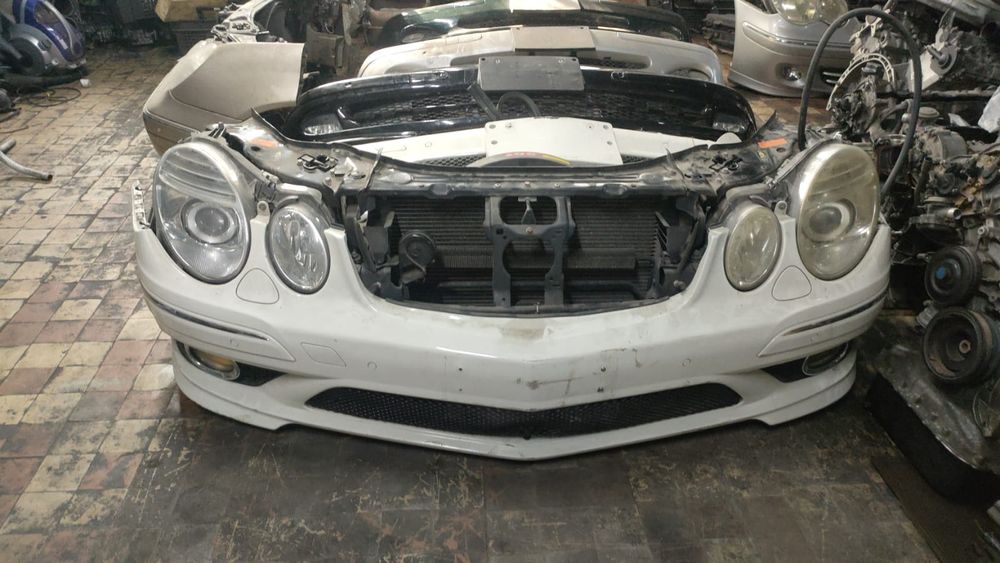 На Мерседес запчасть