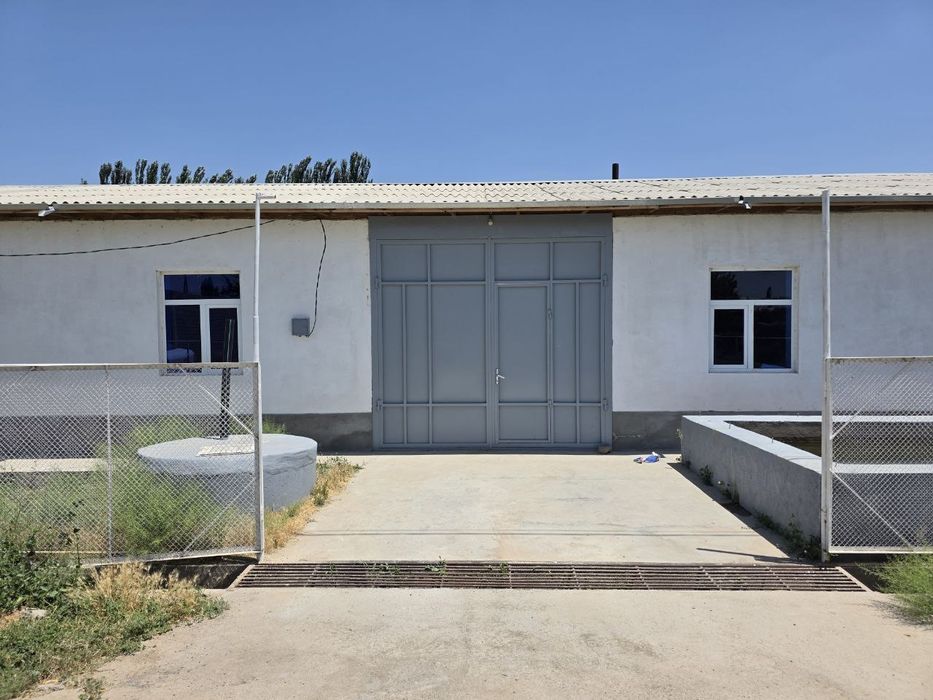 Parnik sotiladi 25 sotix