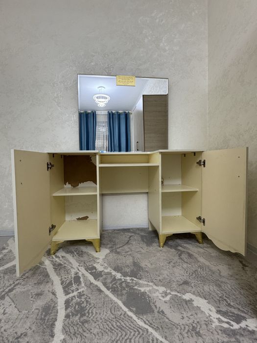 Shkaf , 2 ta krovat va tyurmo sotiladi