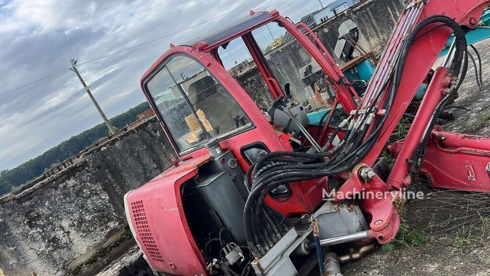 Cabină pentru excavator Neuson 5002