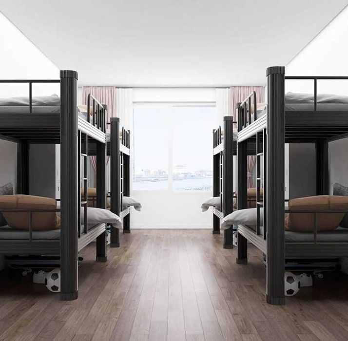 Двухъярусная кровать с металлическим каркасом