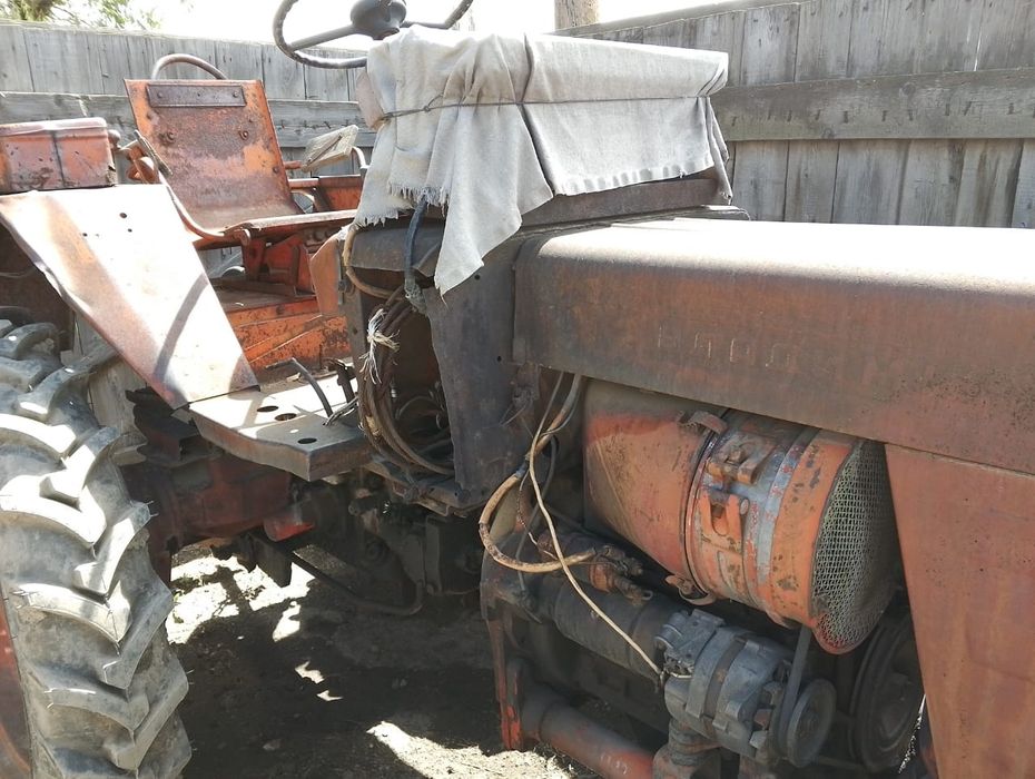 Продам трактор Т-25