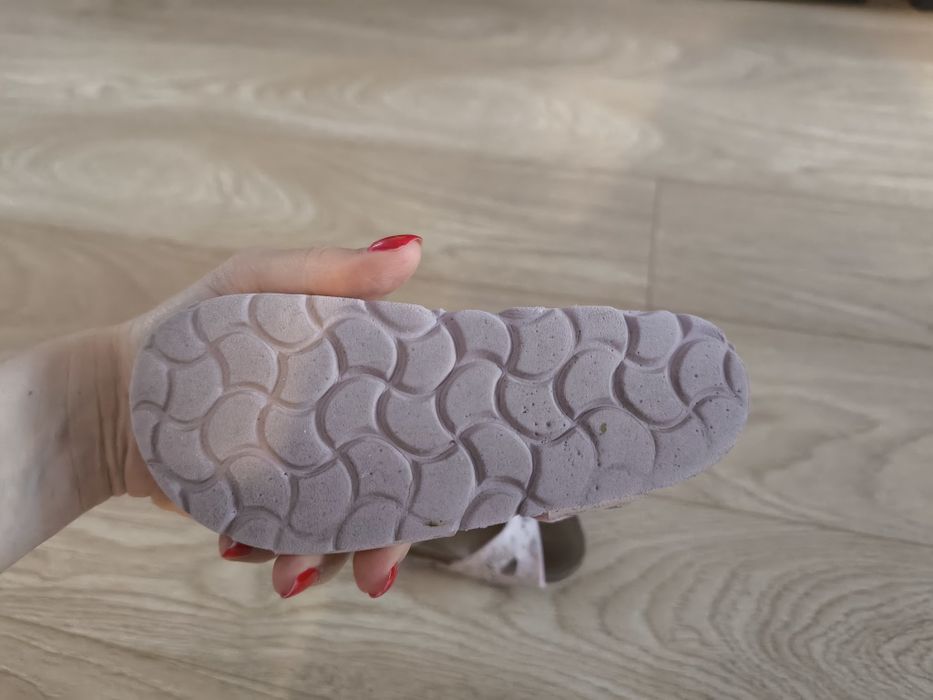 Сандали за момиче 26 размер Колев и Колев