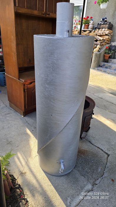 Boiler pe lemne  pentru apa caldă