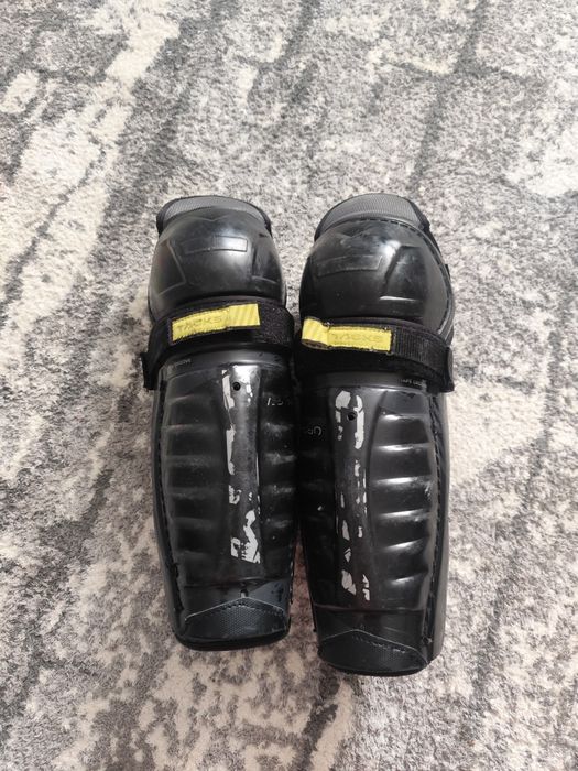 Щитки хоккейные 11 размер