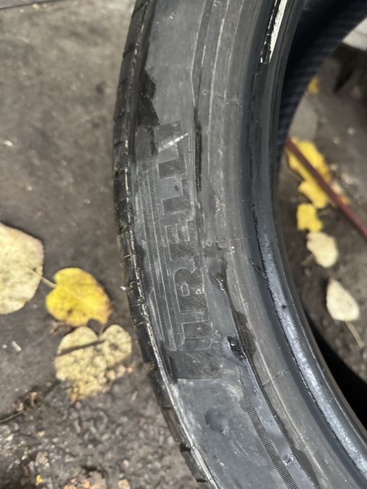 Продавам гуми Pirelli 285/40/21 109Y от Ауди Q7