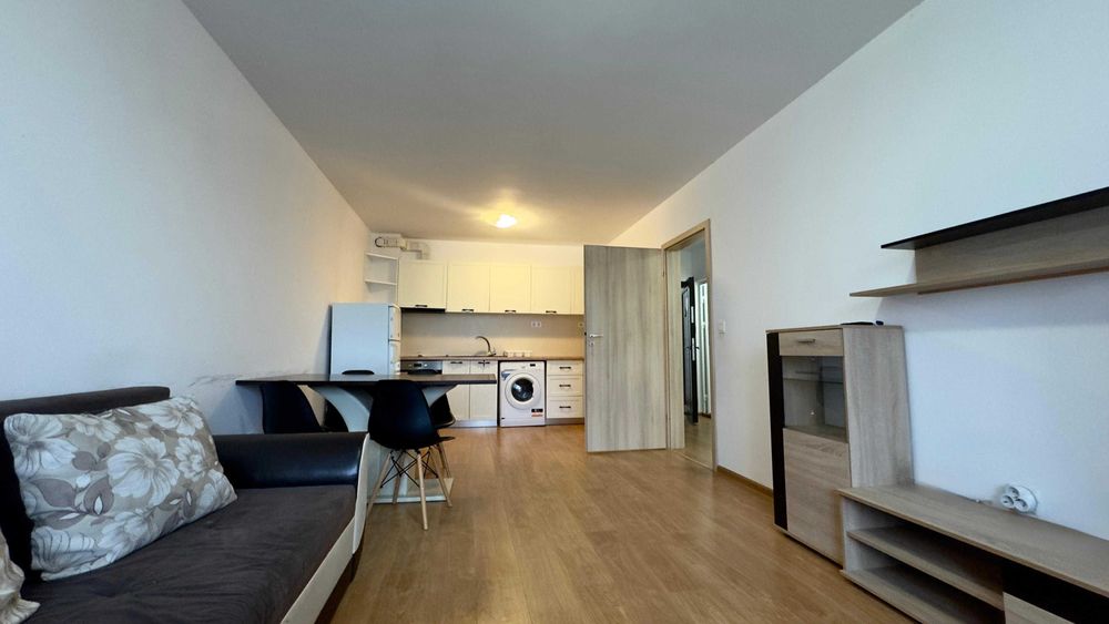 Продава се Тристаен апартамент в Севлиево - 90 кв.м за 1000 €/кв.м - Снимка #1