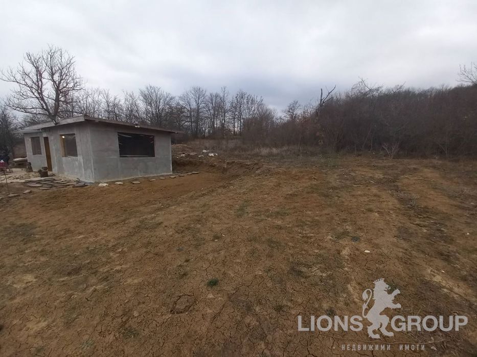 Парцел в Варна, област-с.Долище площ 1001 цена 50000