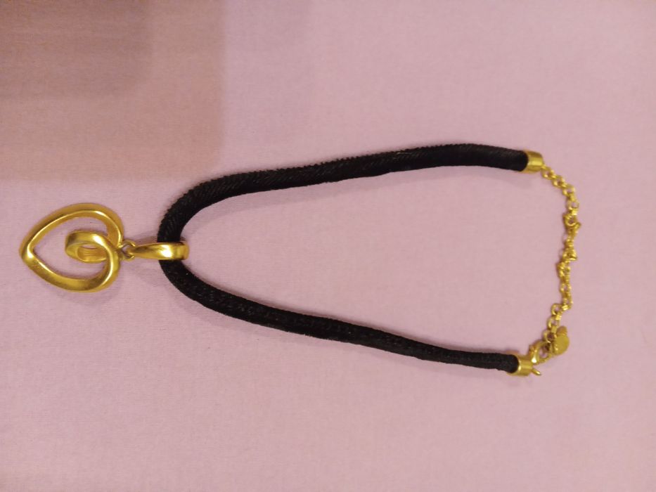 Атрактивни дамски бижута