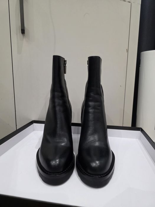 Полусапожки ,кожа Алла Пугачёва сделано в Италии р 37.