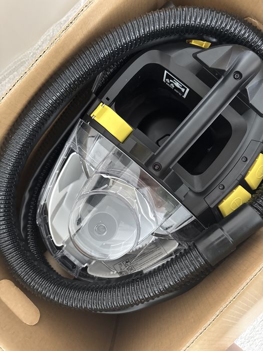 Продам пылесос Karcher Puzzi 8/1