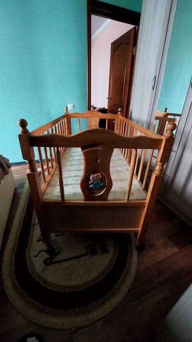 Продаем детский манеж