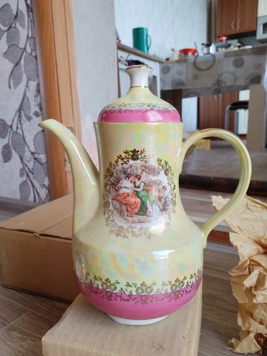 Продается чайный сервиз Мадонна