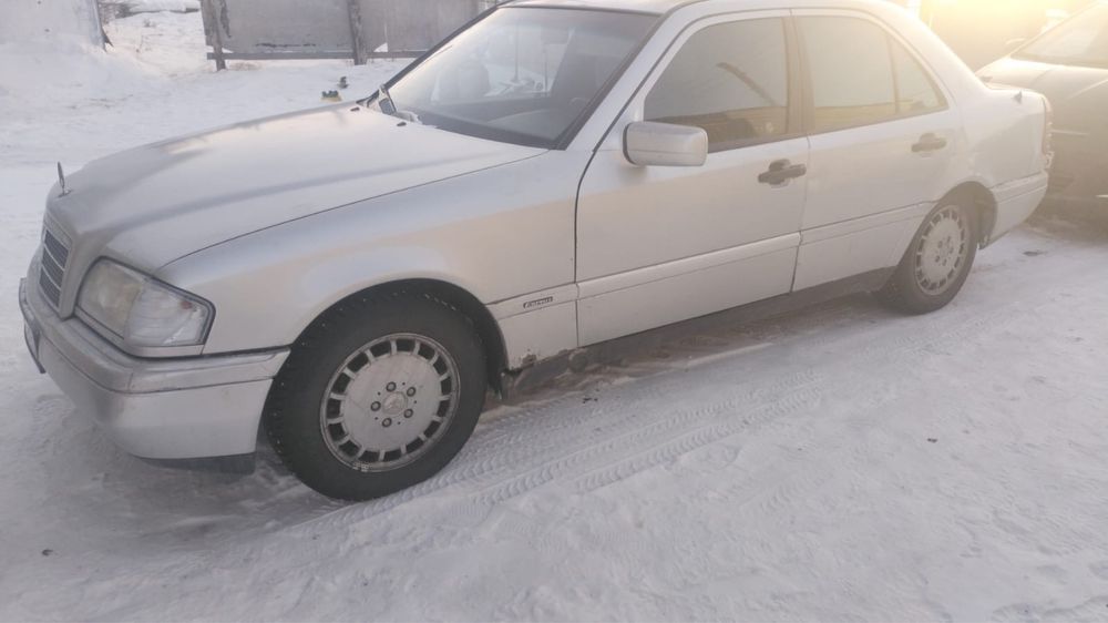 Продам мерс с180