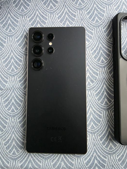 Se vinde Samsung S25 Ultra gray cu garantie