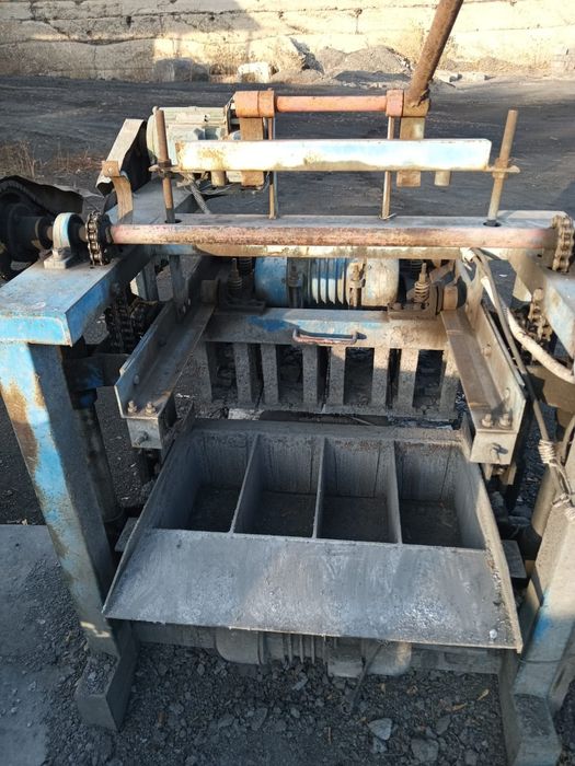 Станок для производства шлакоблока