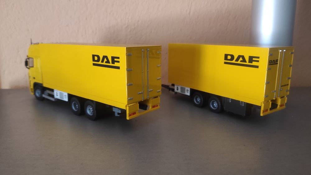 Метални камиони мащаб 1:50