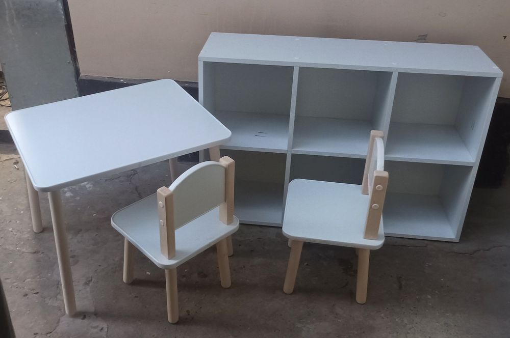 Детская мебель столы стулья стеллажи