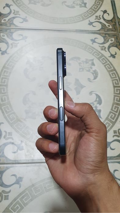 Iphone 16 92% esim black