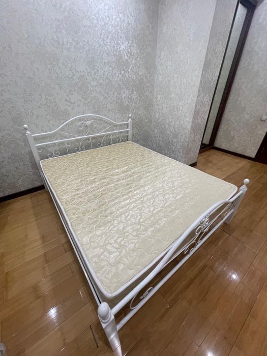 Продам Кровать 160/200