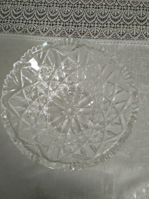 Продам хрустальные вазы