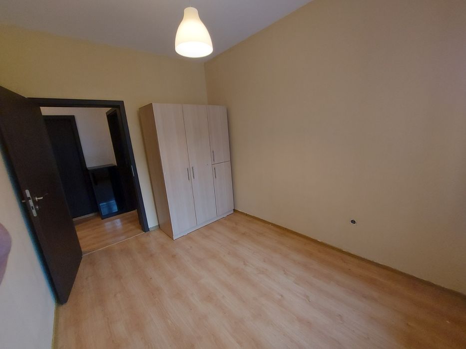 Дава се под наем Тристаен апартамент в Пловдив, Западен - 70 кв.м за 382.5 € - Снимка #9