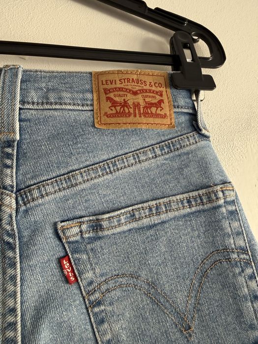 Blugi Levi’s marimea S