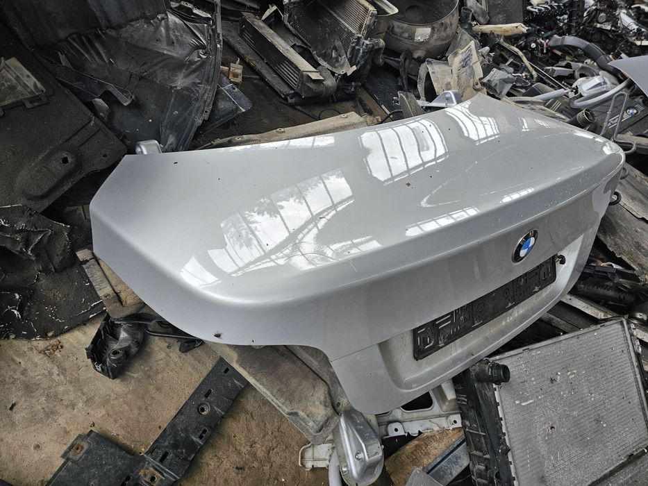 Заден капак багажник бмв е60 bmw 520 530d 535 e60