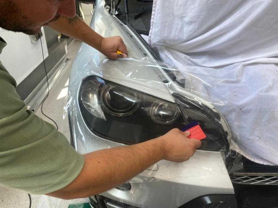 Polish faruri - Folie Faruri/Stopuri - Folie Auto - Folie Fumurie