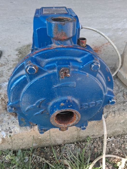 pompa de apă  folosita