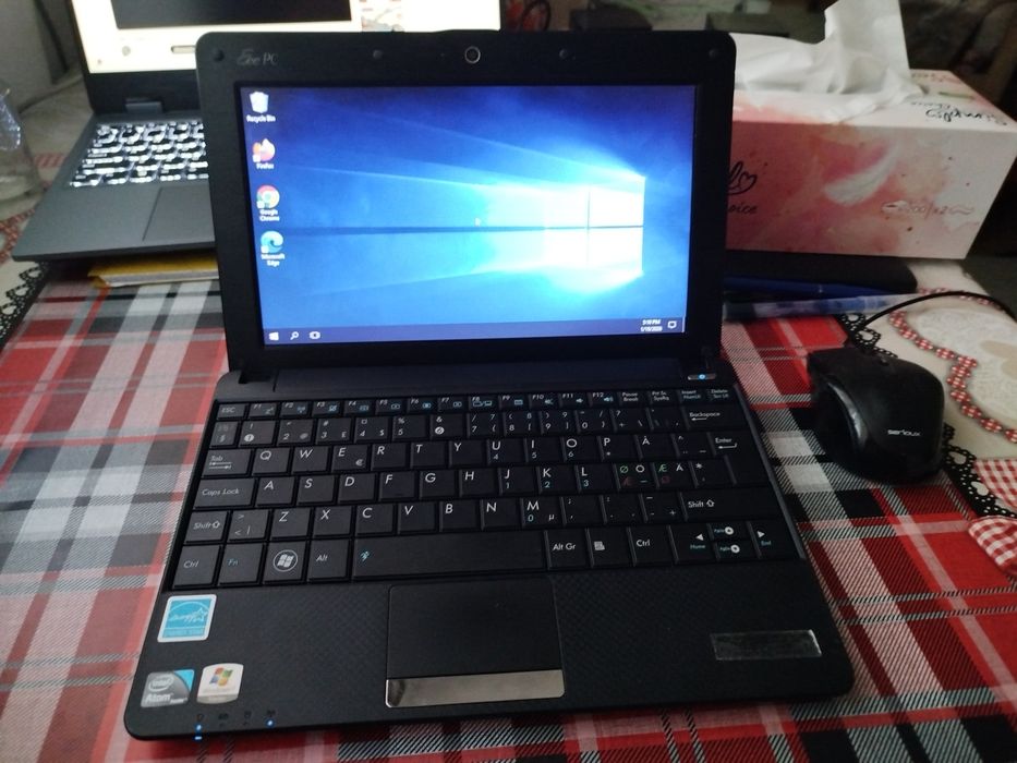 Laptop Asus Eee PC 1001PX mini laptop