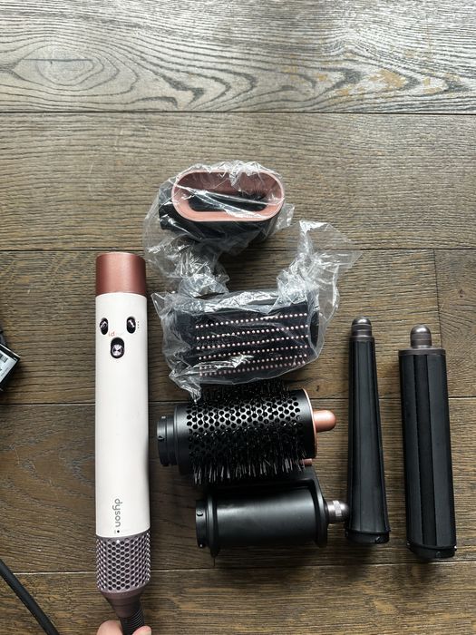 Uscător de păr Dyson Airwrap HS08