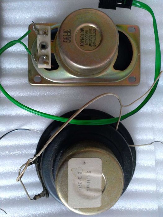 Високоговорители ---