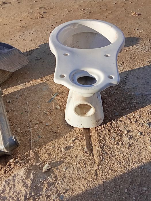 Продается унитаз