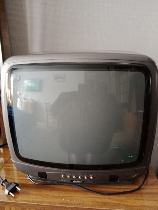 Продается телевизор