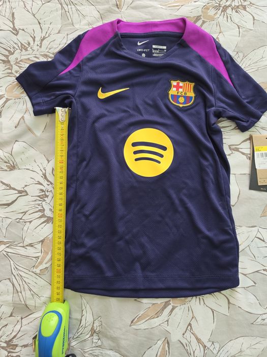 Чисто нова детска тениска Nike FC Barcelona (Барселона) с етикети - размер S