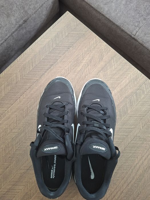 Маратонки NIKE !