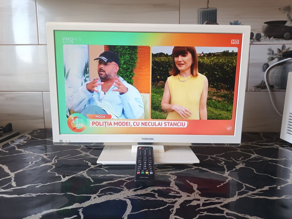 Vind tv led mic de bucătărie de 58 cm