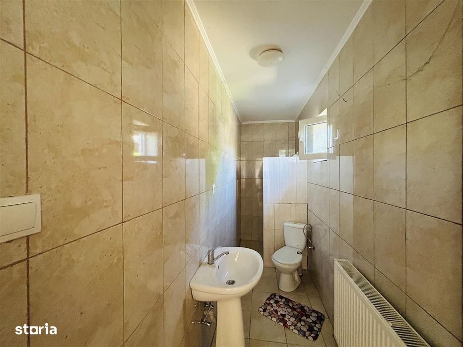 Casa individuala cu 2 corpuri si teren 625 mp - Avrig