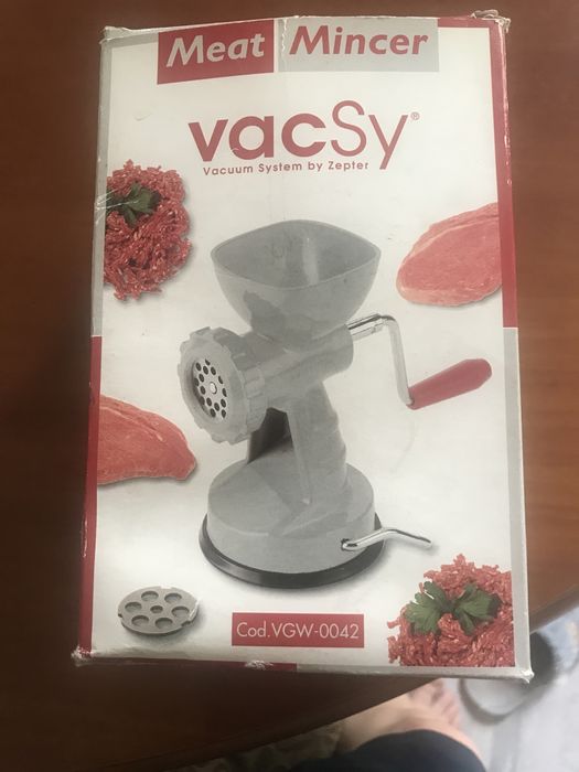 Мясорубка механическая Vacsy